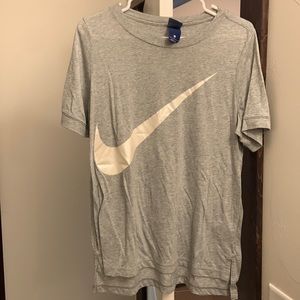 Women’s Large Nike Tee